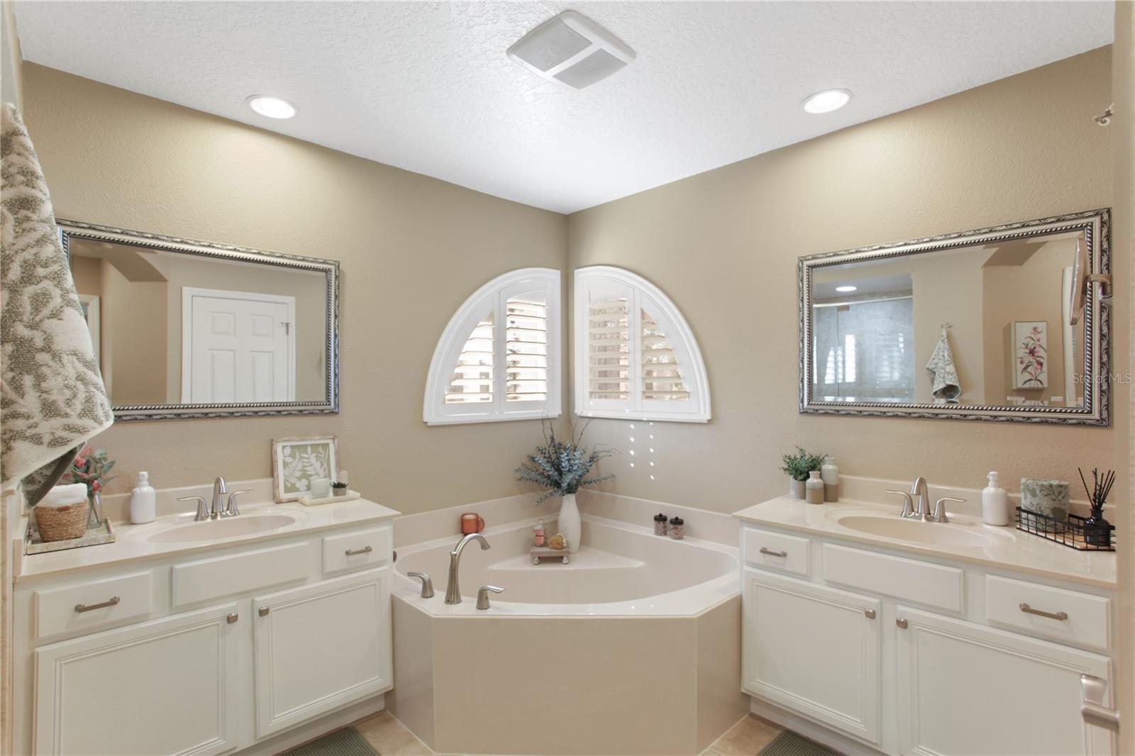 3138 JAMBER DR, OCOEE, FL, 34761