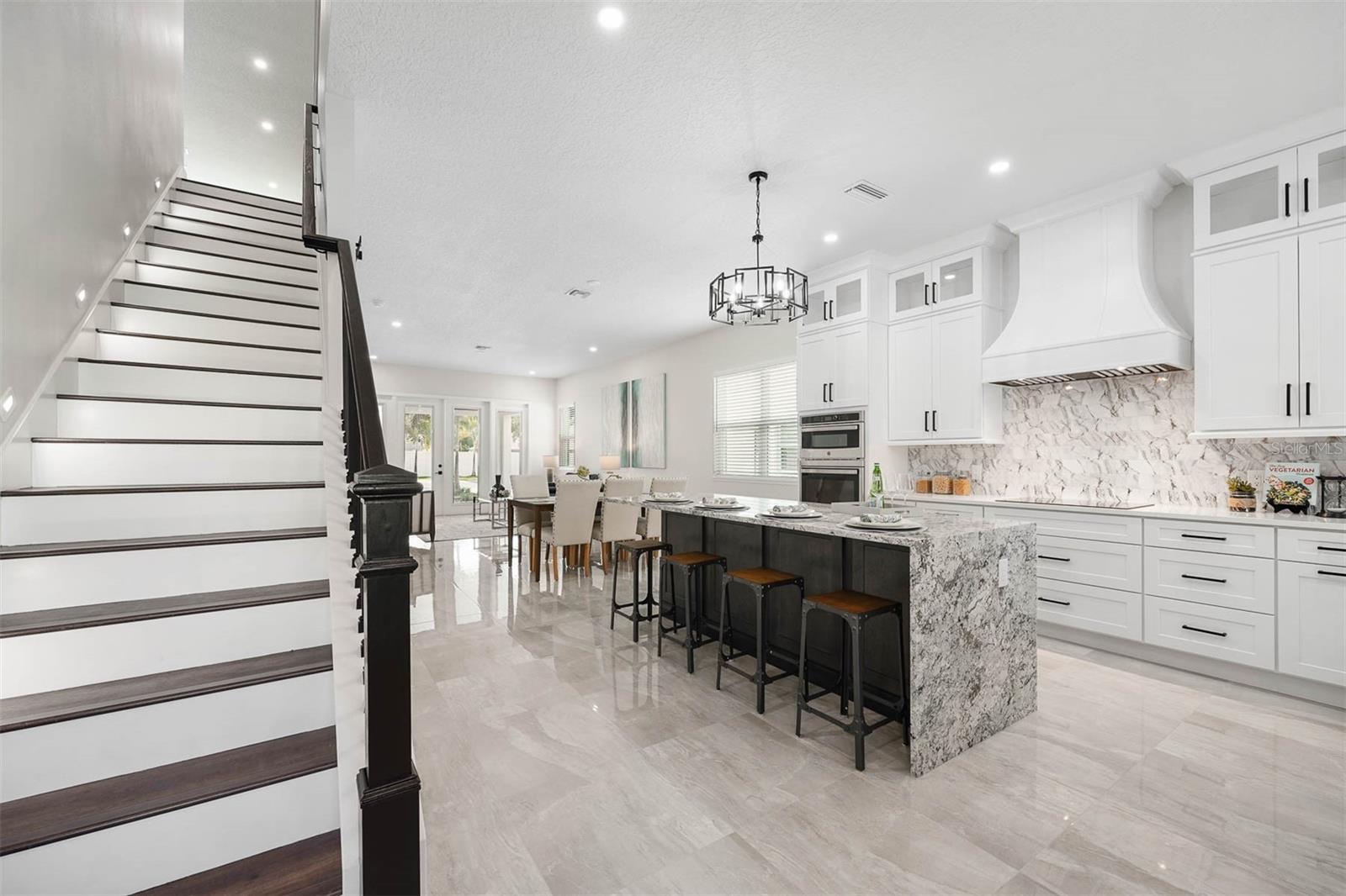 2300 FORMOSA AVE, ORLANDO, FL, 32804