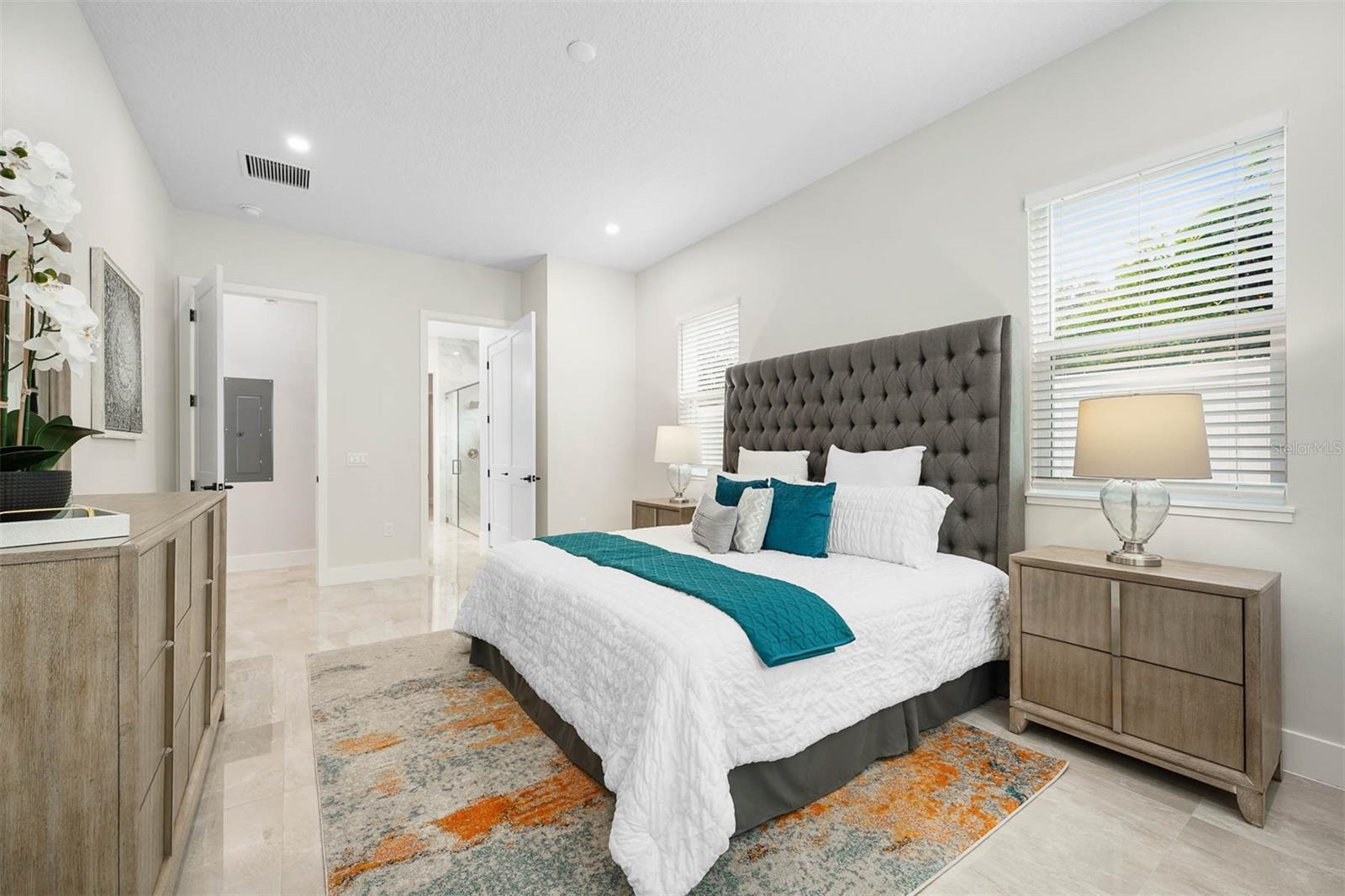 2300 FORMOSA AVE, ORLANDO, FL, 32804