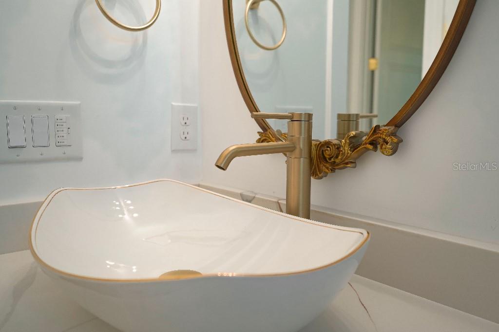 12102 CHAPMAN AVE, PORT CHARLOTTE, FL, 33953