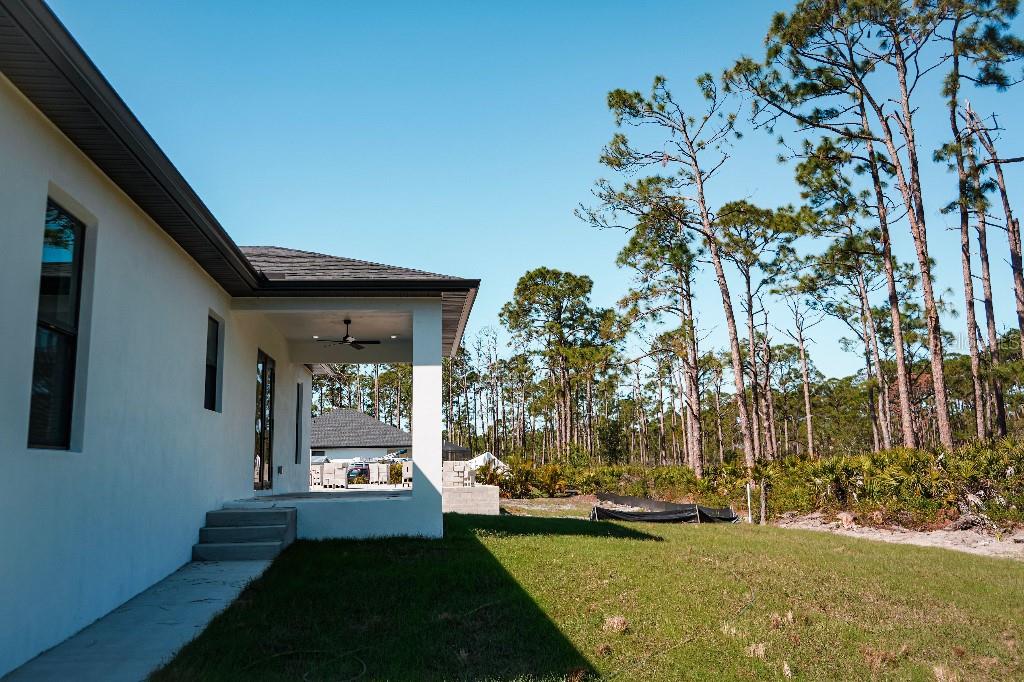 12102 CHAPMAN AVE, PORT CHARLOTTE, FL, 33953