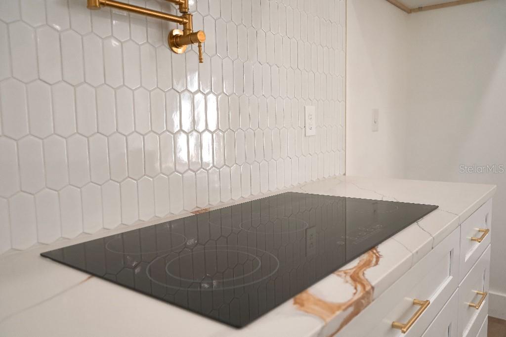 12102 CHAPMAN AVE, PORT CHARLOTTE, FL, 33953