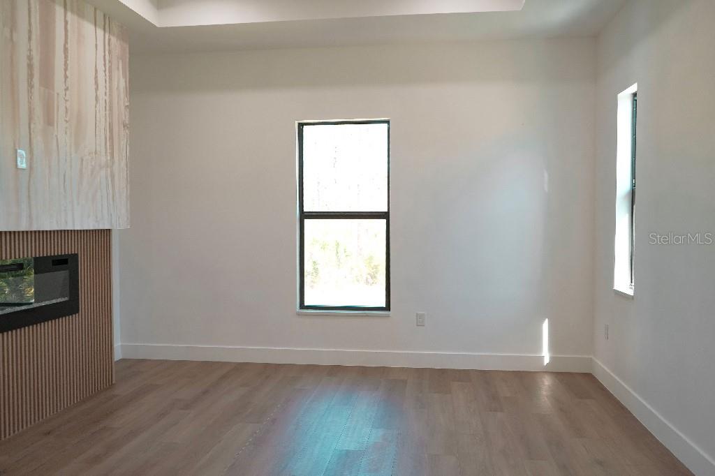 12102 CHAPMAN AVE, PORT CHARLOTTE, FL, 33953