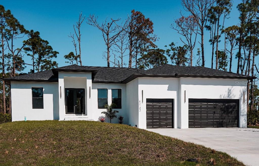 12102 CHAPMAN AVE, PORT CHARLOTTE, FL, 33953