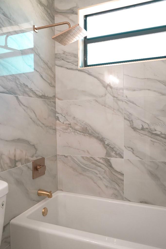 12102 CHAPMAN AVE, PORT CHARLOTTE, FL, 33953