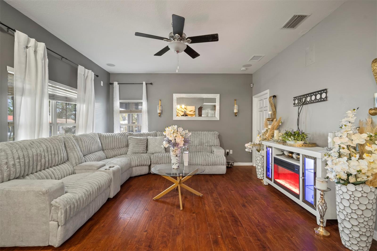 305 E HANLON ST, TAMPA, FL, 33604
