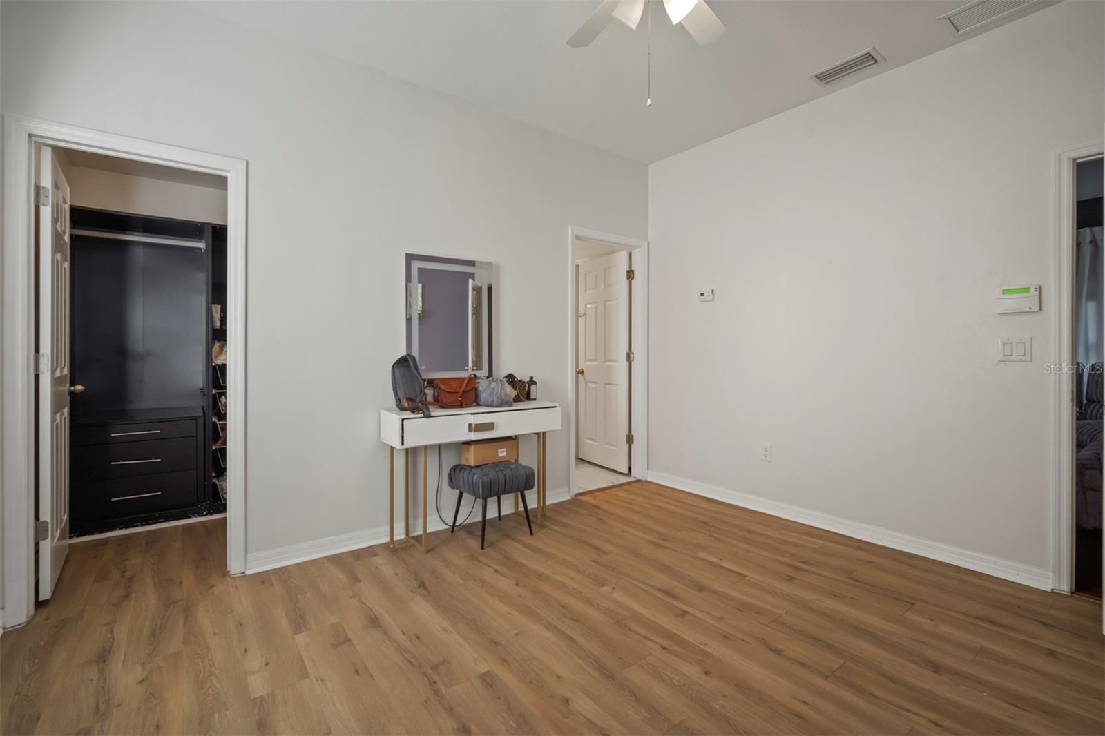 305 E HANLON ST, TAMPA, FL, 33604