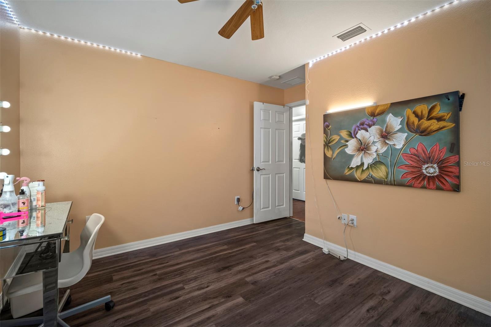 305 E HANLON ST, TAMPA, FL, 33604