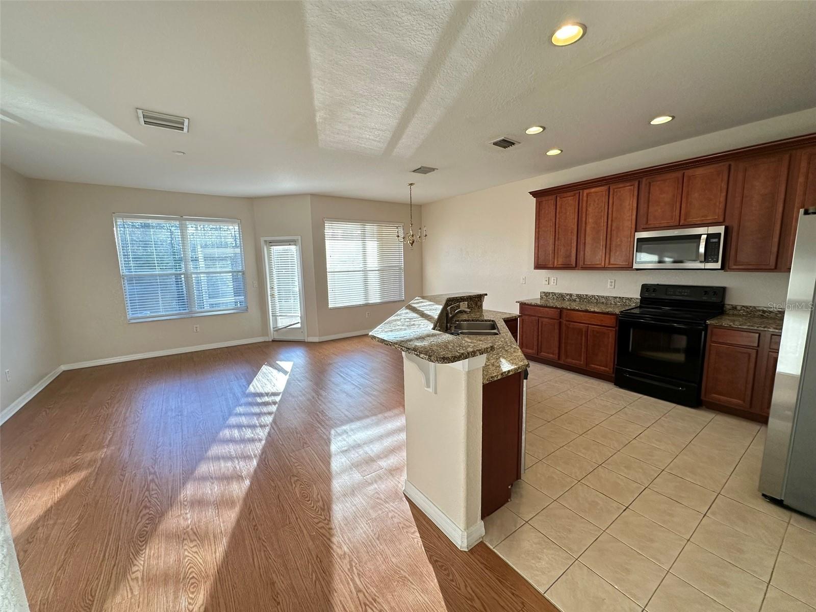 26904 JUNIPER BAY DR, WESLEY CHAPEL, FL, 33544