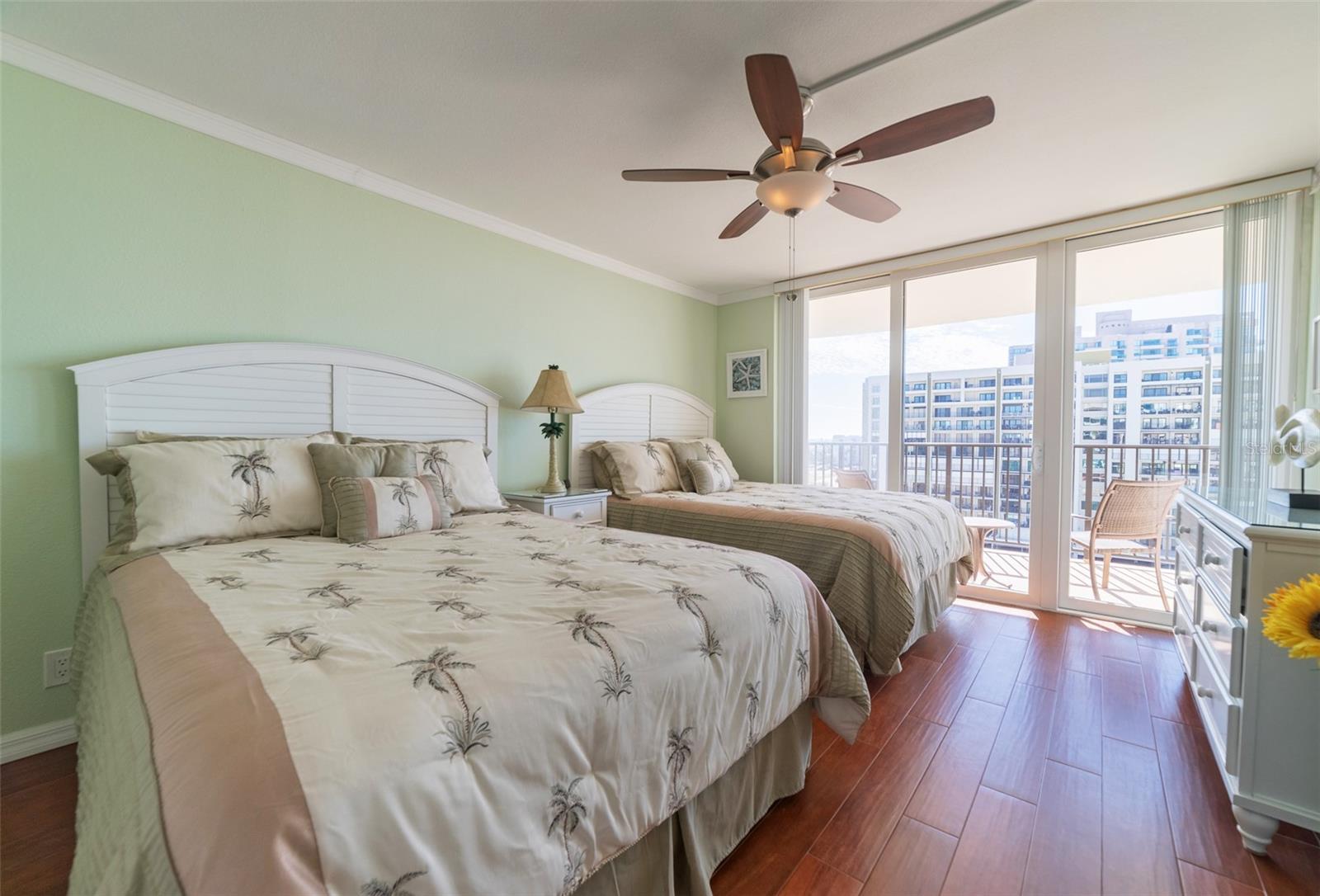 1460 GULF BLVD #811, CLEARWATER BEACH, FL, 33767