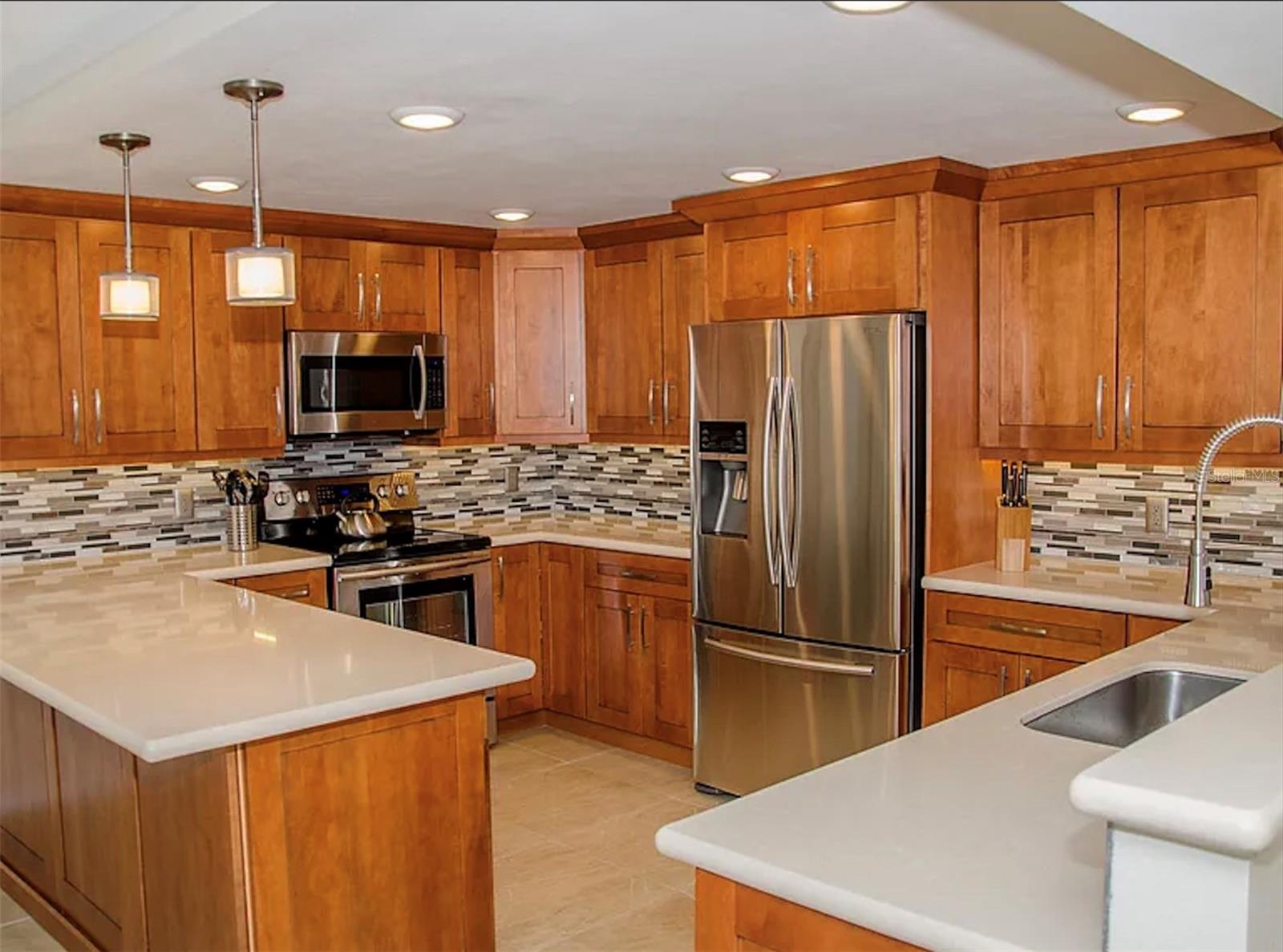 1460 GULF BLVD #811, CLEARWATER BEACH, FL, 33767