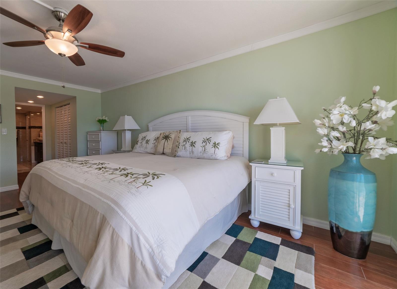 1460 GULF BLVD #811, CLEARWATER BEACH, FL, 33767