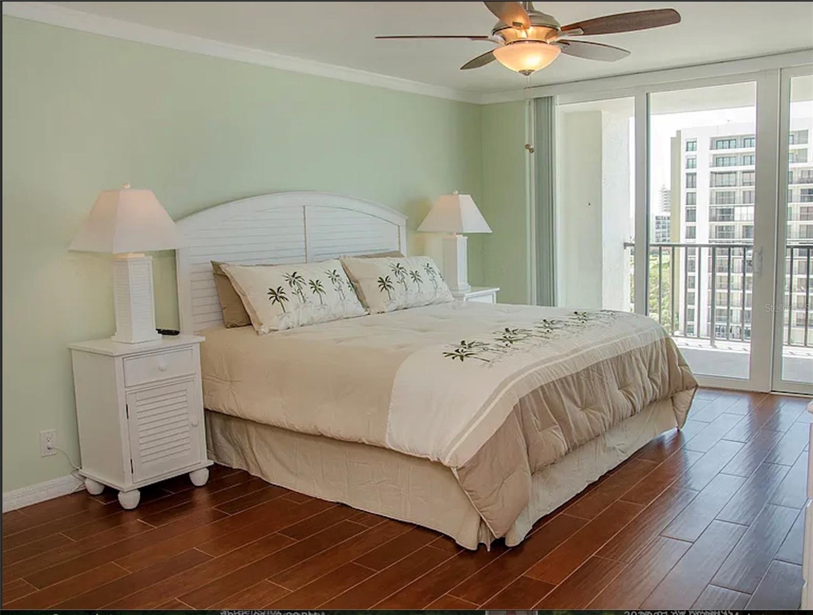 1460 GULF BLVD #811, CLEARWATER BEACH, FL, 33767