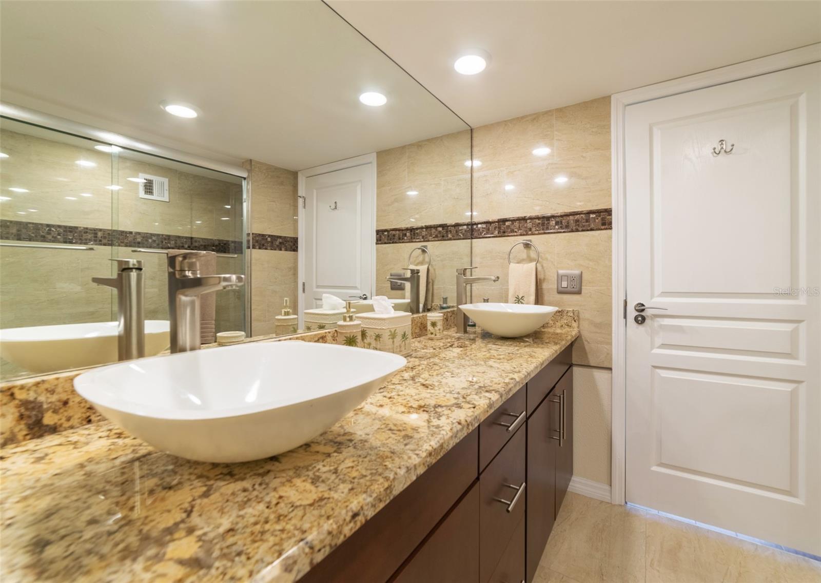 1460 GULF BLVD #811, CLEARWATER BEACH, FL, 33767
