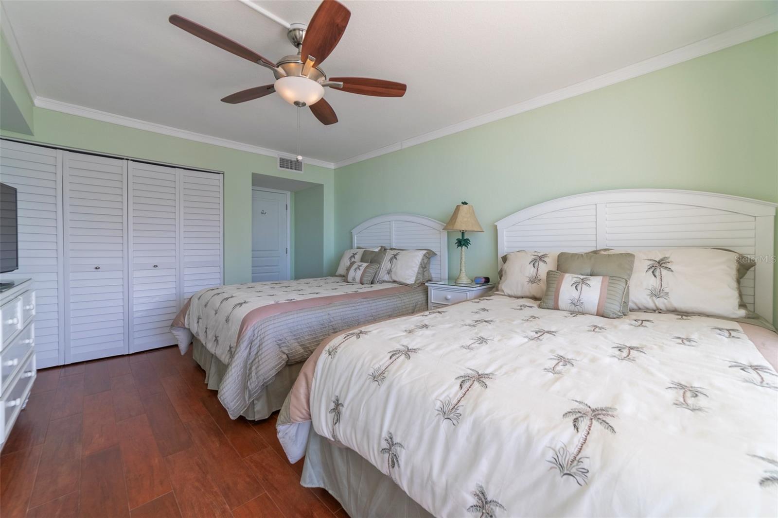 1460 GULF BLVD #811, CLEARWATER BEACH, FL, 33767