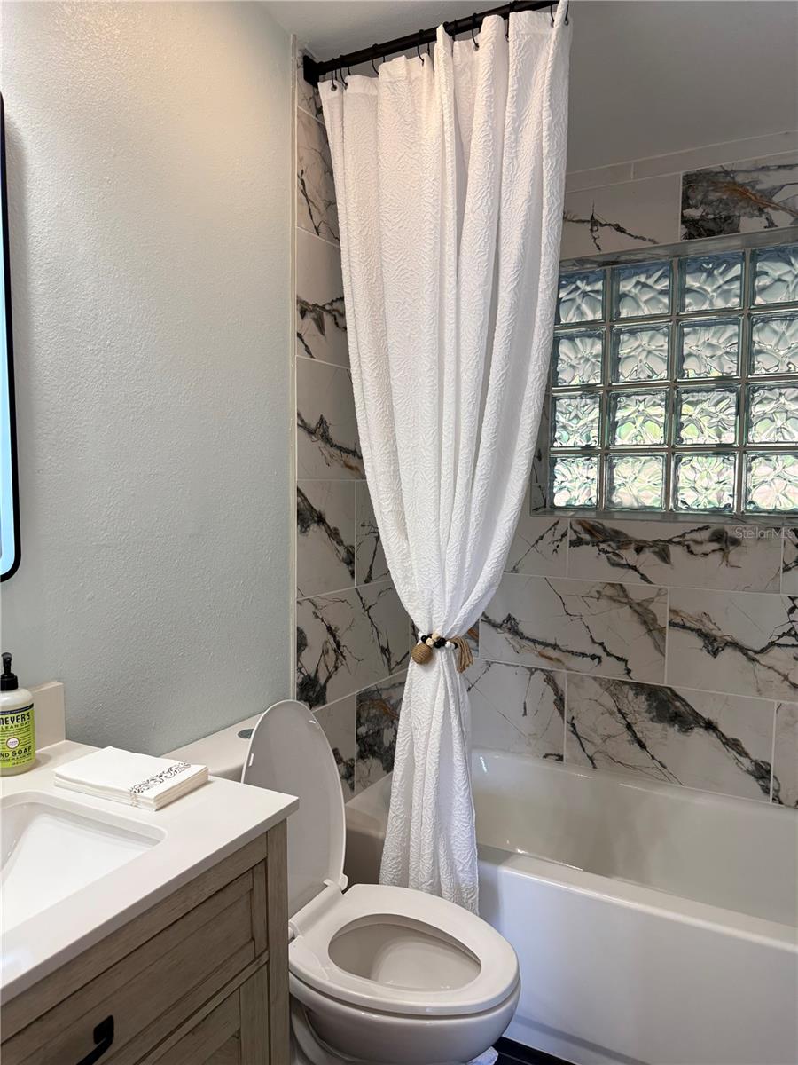 20 CYPRESS DR, PALM HARBOR, FL, 34684