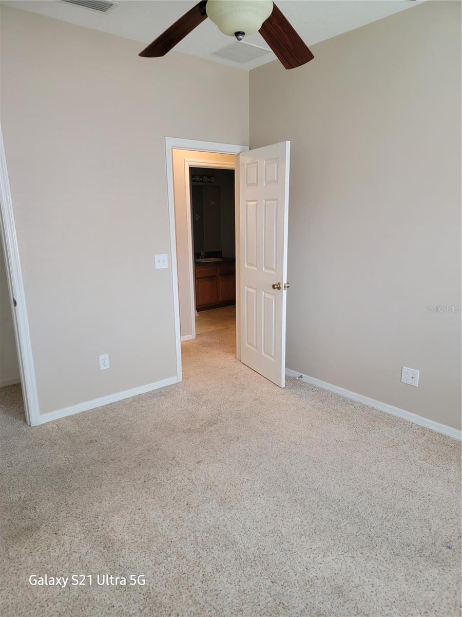 1028 TULLAMORE DR, WESLEY CHAPEL, FL, 33543