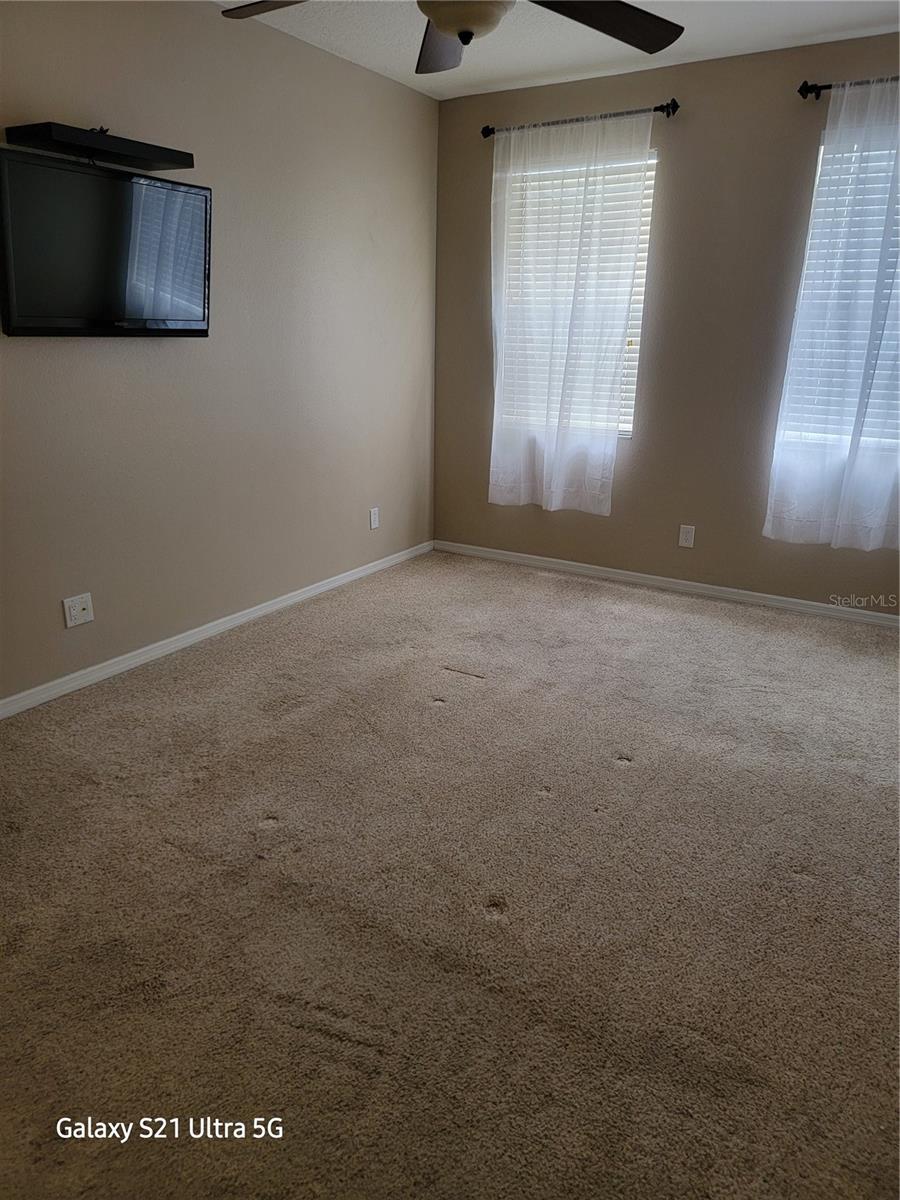 1028 TULLAMORE DR, WESLEY CHAPEL, FL, 33543
