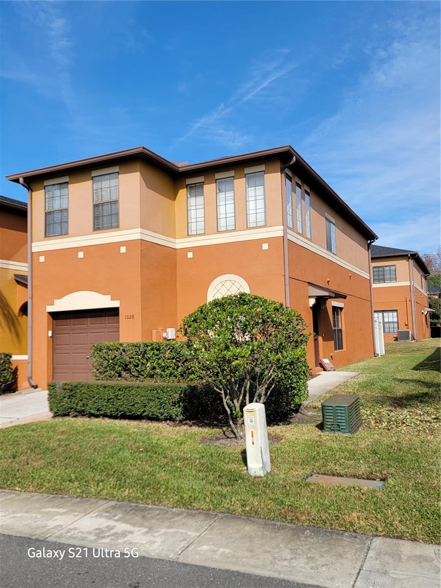 1028 TULLAMORE DR, WESLEY CHAPEL, FL, 33543