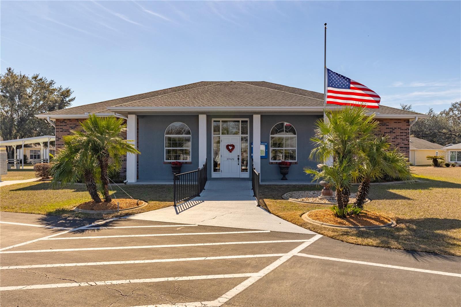 5909 YORKSHIRE DR, ZEPHYRHILLS, FL, 33542