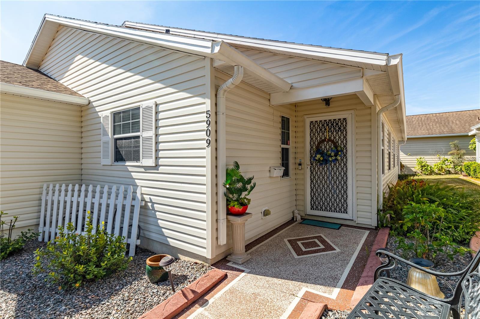 5909 YORKSHIRE DR, ZEPHYRHILLS, FL, 33542