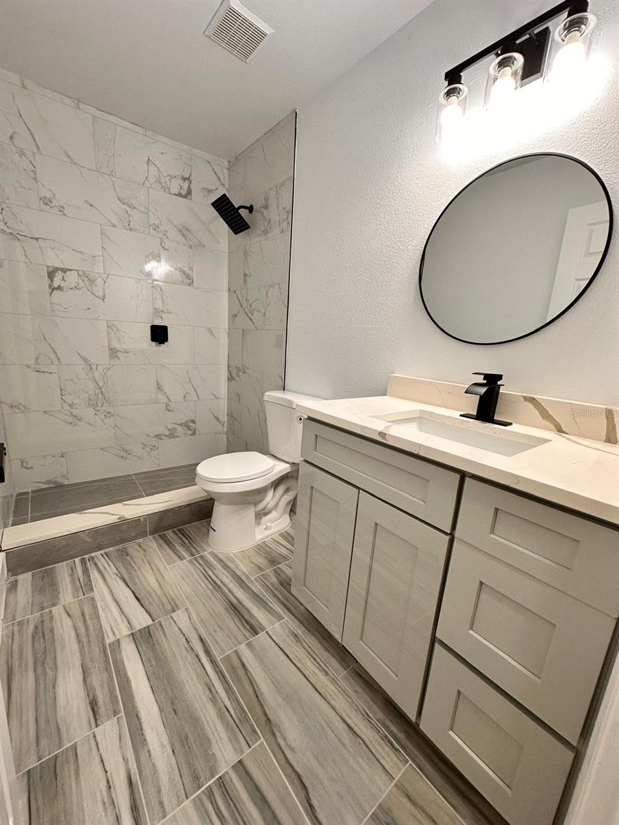 656 OAKFORD WAY, ORLANDO, FL, 32811
