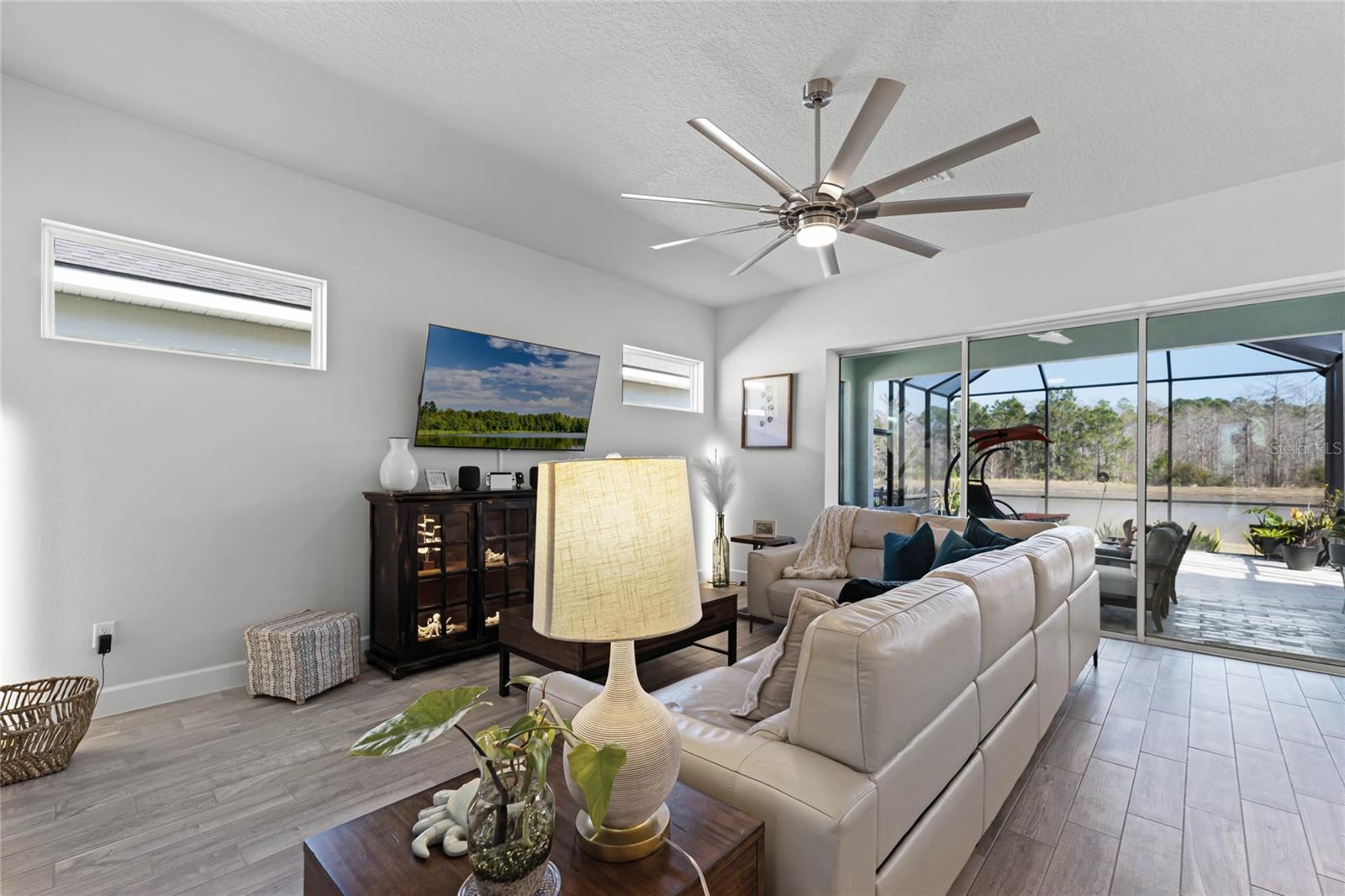 636 MOSAIC BLVD, DAYTONA BEACH, FL, 32124
