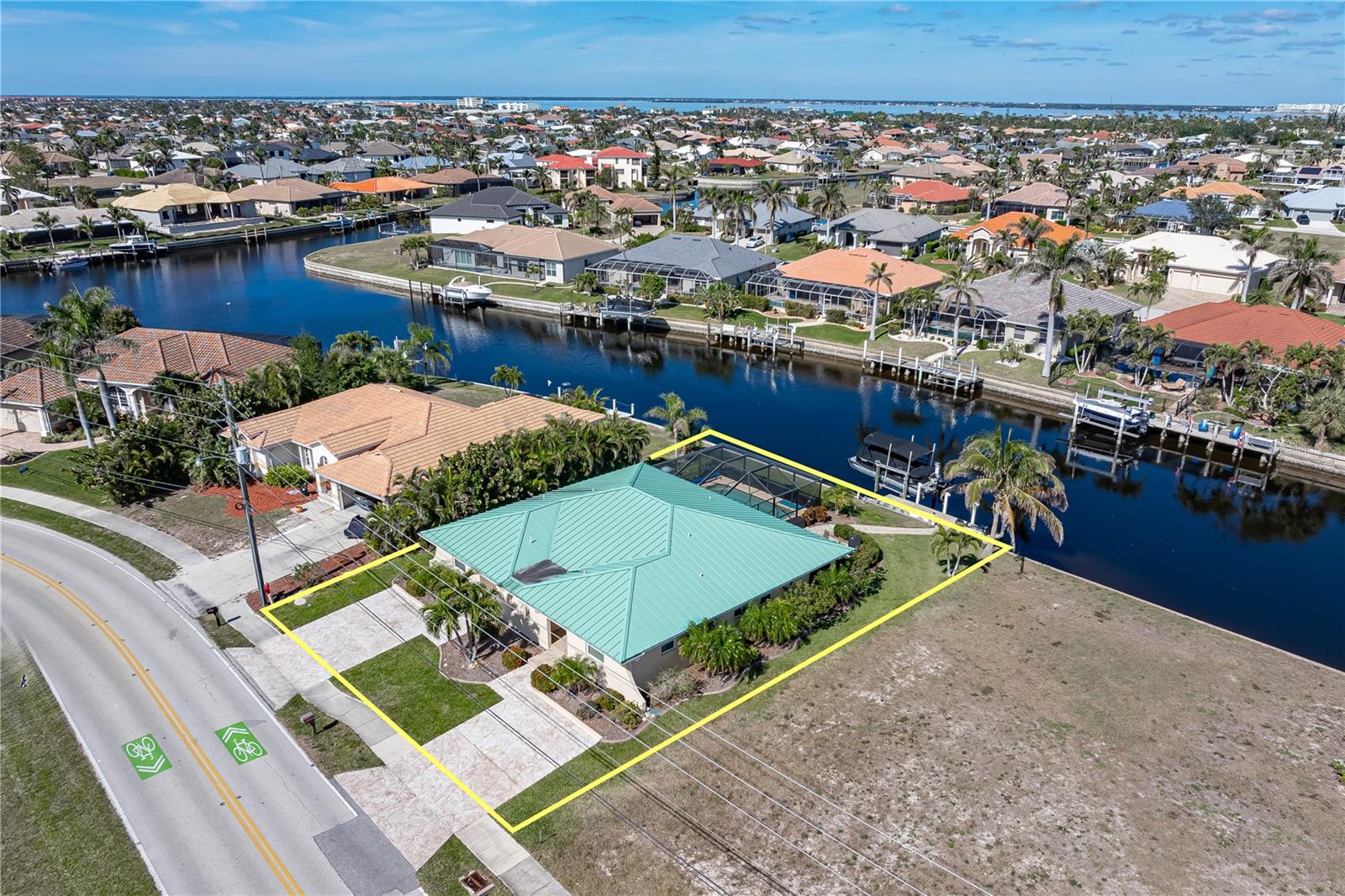 2334 MAGDALINA DR, PUNTA GORDA, FL, 33950