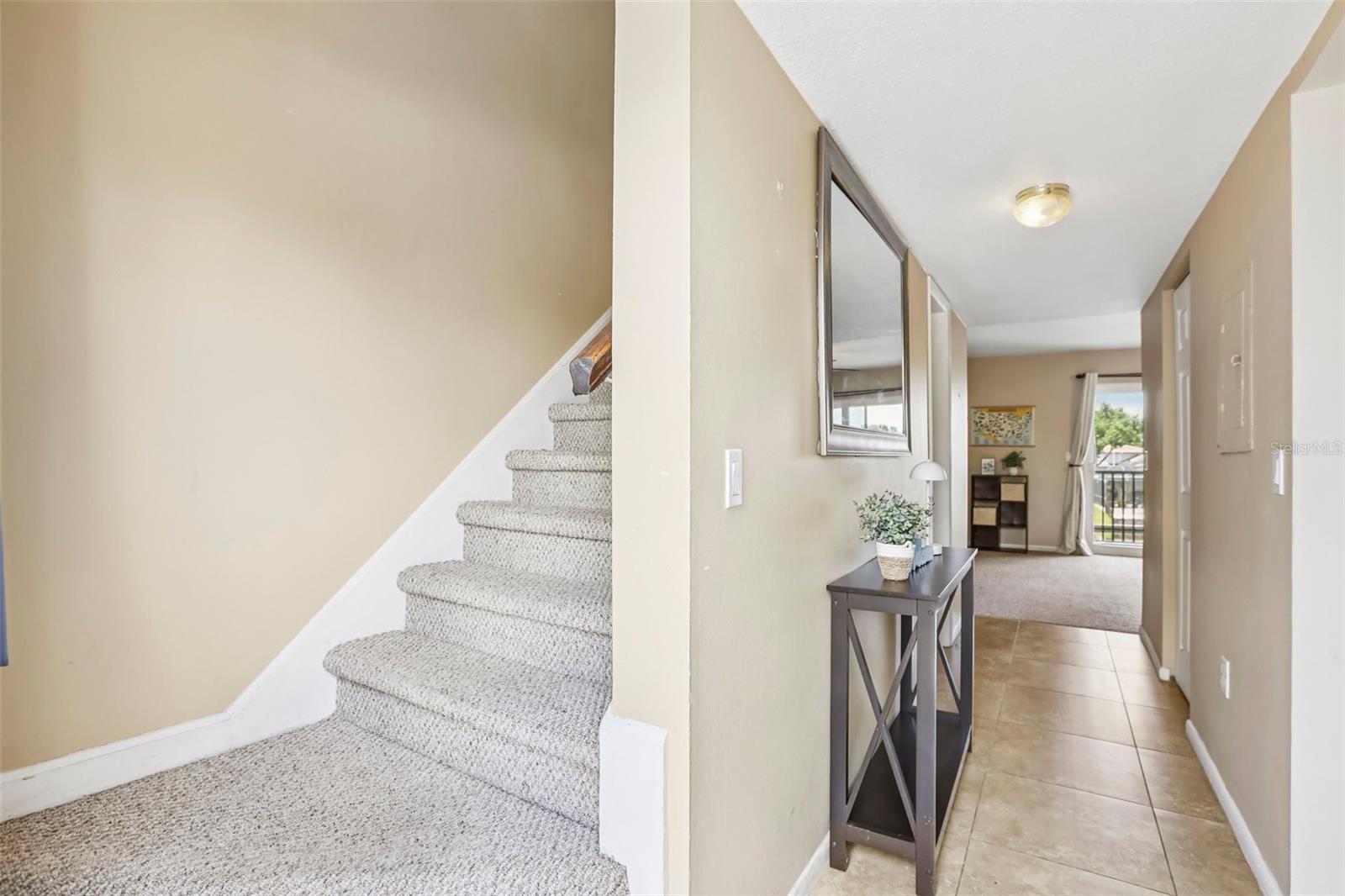 6325 NEWTOWN CIR #25B2, TAMPA, FL, 33615