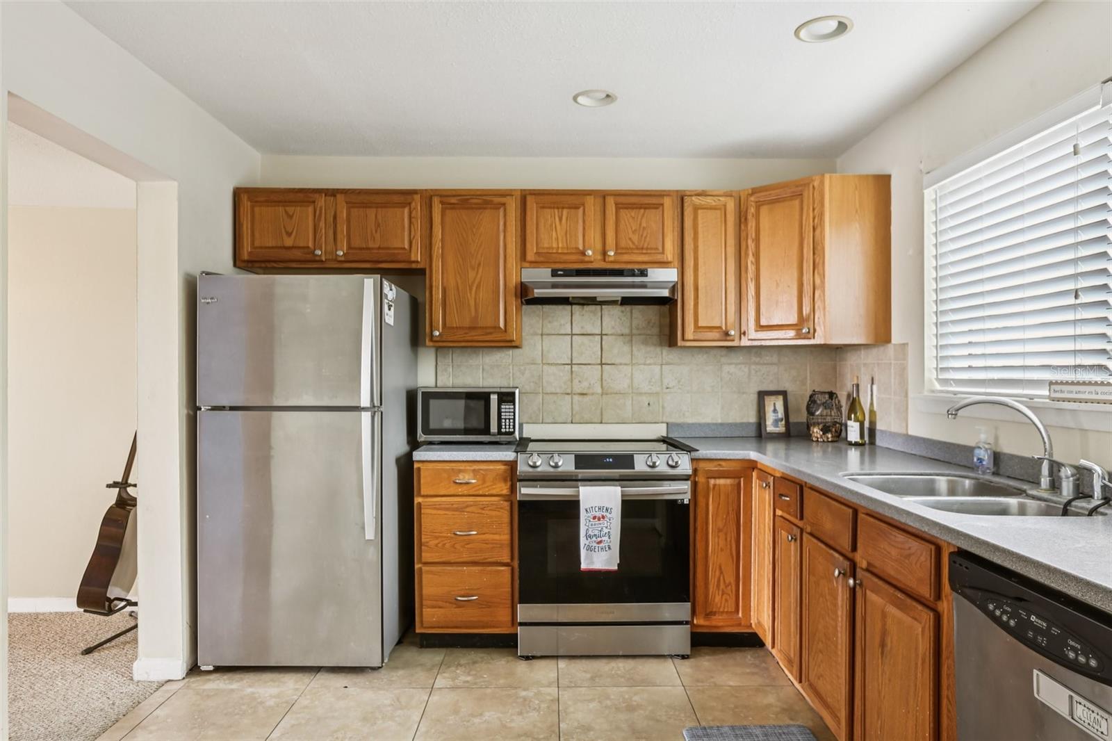 6325 NEWTOWN CIR #25B2, TAMPA, FL, 33615