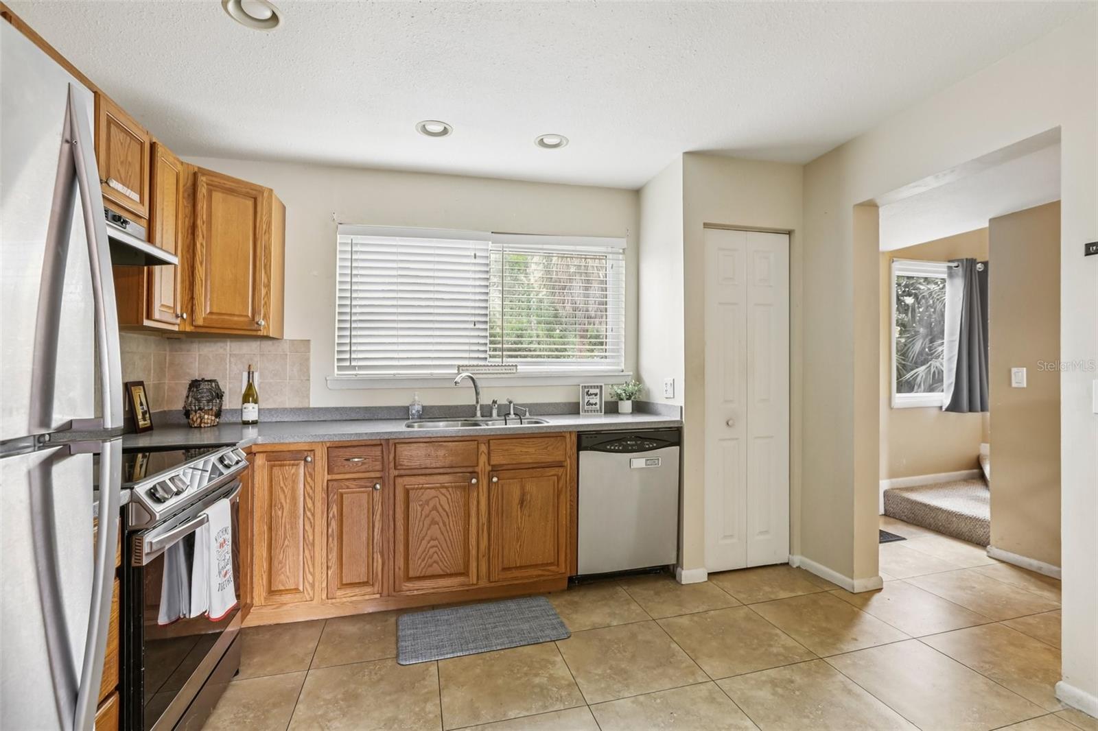 6325 NEWTOWN CIR #25B2, TAMPA, FL, 33615