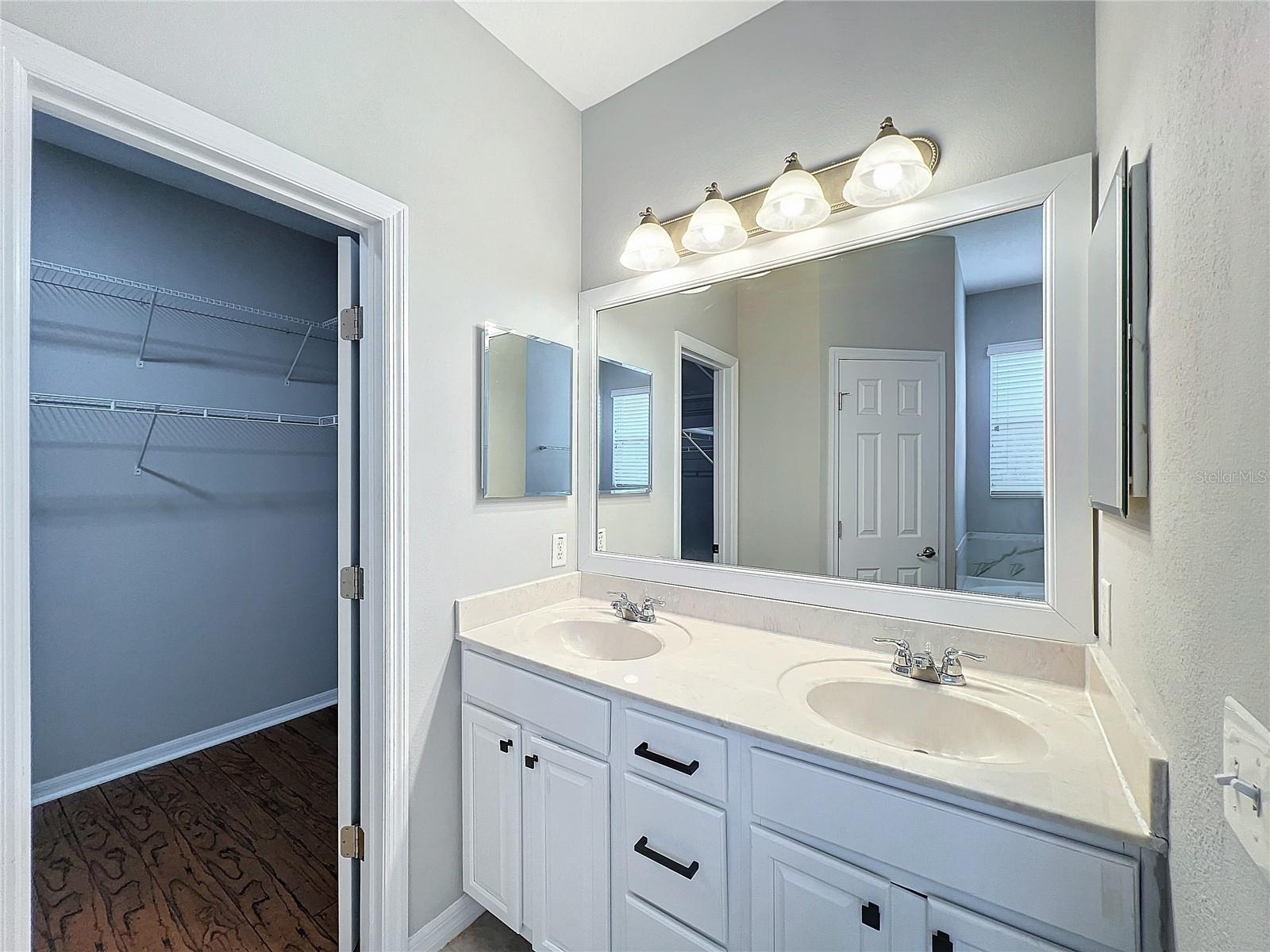 1404 LEXINGTON AVENUE, DAVENPORT, FL, 33837