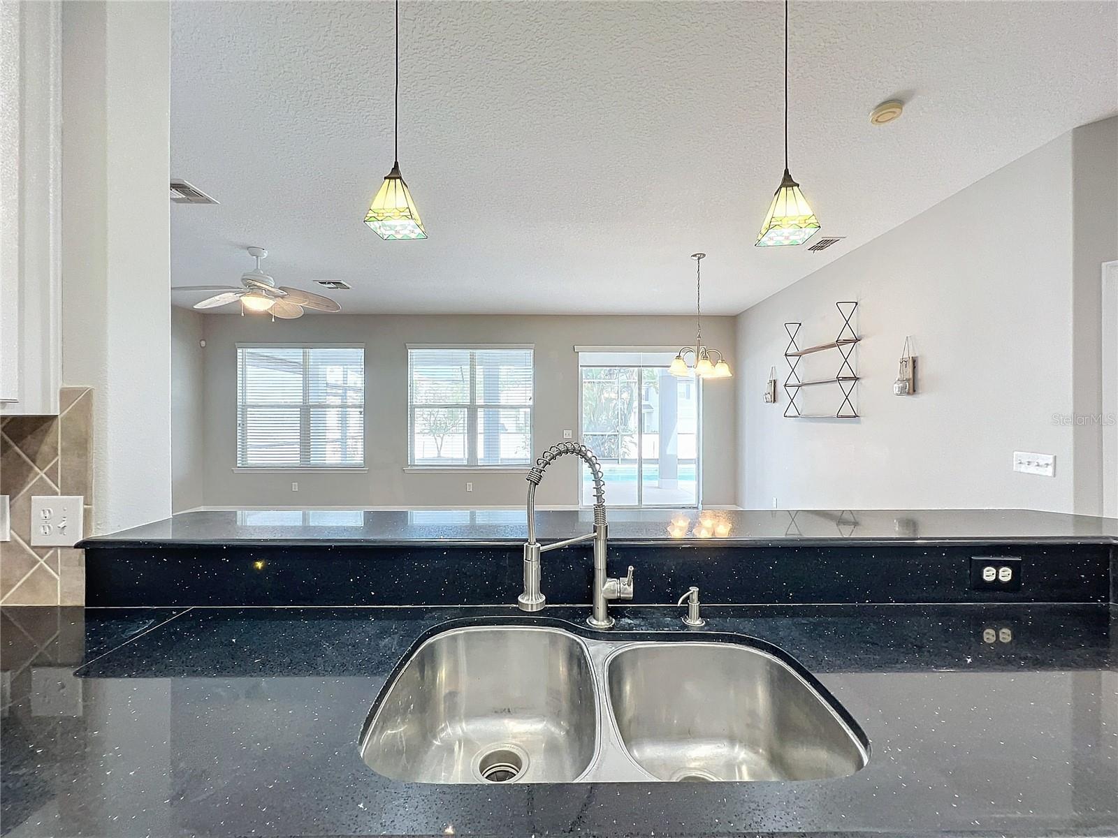 1404 LEXINGTON AVENUE, DAVENPORT, FL, 33837