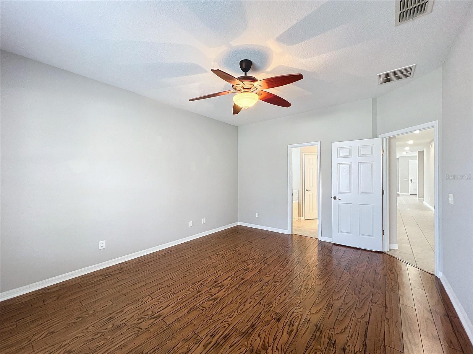 1404 LEXINGTON AVENUE, DAVENPORT, FL, 33837