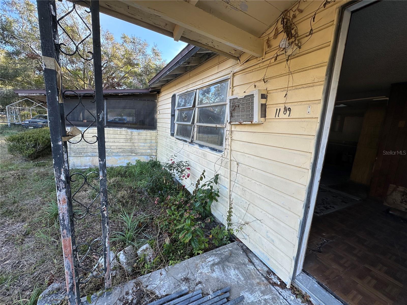 1109 PIONEER TRL, LEESBURG, FL, 34748