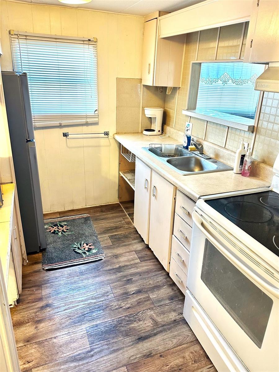 9790 66TH ST N #33, PINELLAS PARK, FL, 33782