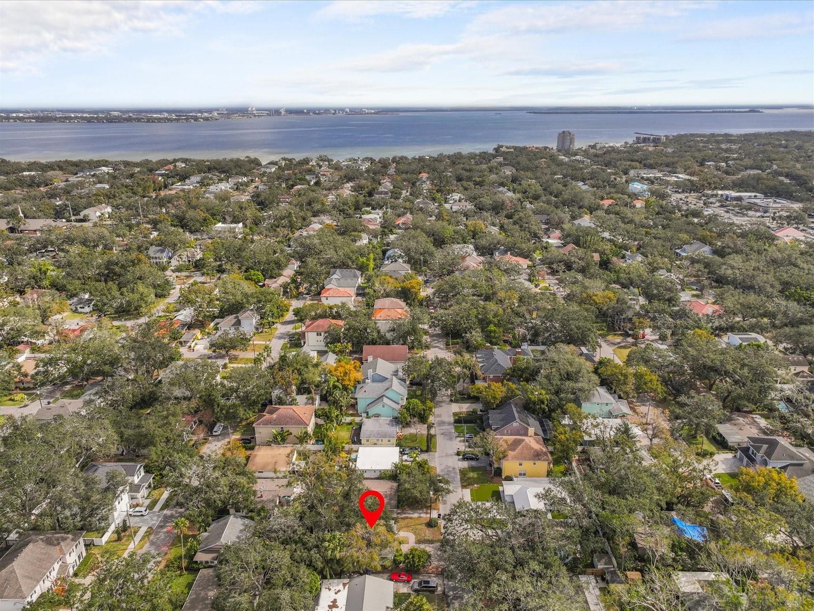 3211 W OAKELLAR AVE, TAMPA, FL, 33611
