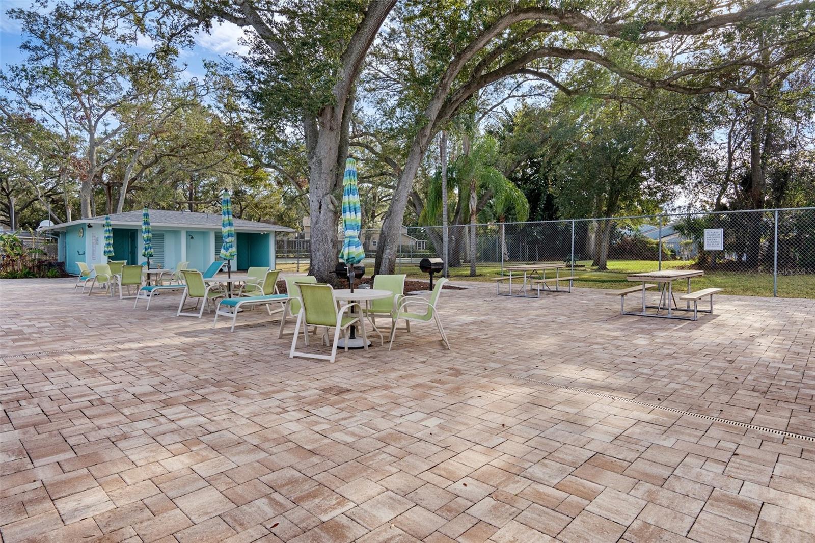 3327 FOX HUNT DR, PALM HARBOR, FL, 34683