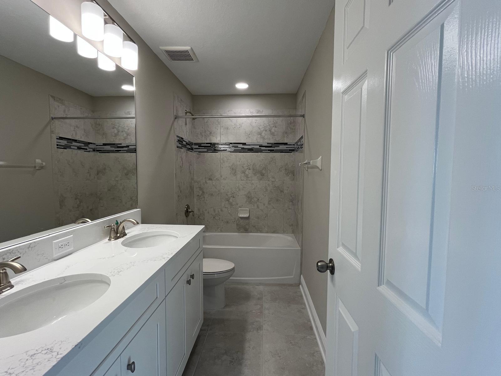 32496 SAPNA CHIME DR, WESLEY CHAPEL, FL, 33545