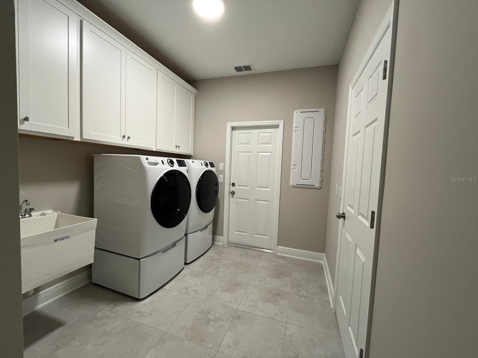 32496 SAPNA CHIME DR, WESLEY CHAPEL, FL, 33545