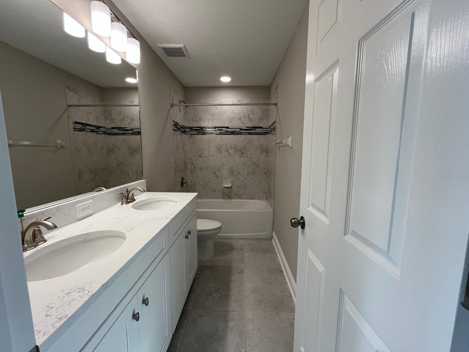 32496 SAPNA CHIME DR, WESLEY CHAPEL, FL, 33545