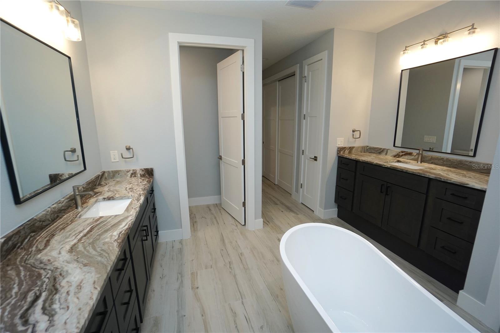 490 SORRENTO CT, PUNTA GORDA, FL, 33950