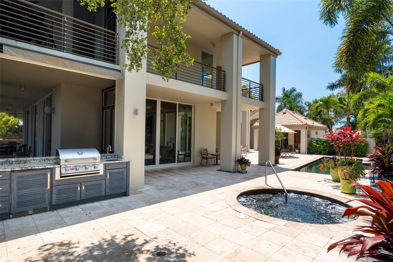 601 WESTON POINTE CT, LONGBOAT KEY, FL, 34228