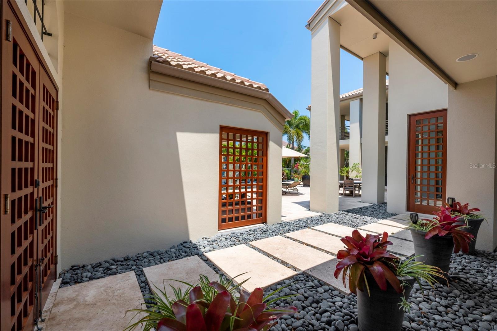 601 WESTON POINTE CT, LONGBOAT KEY, FL, 34228