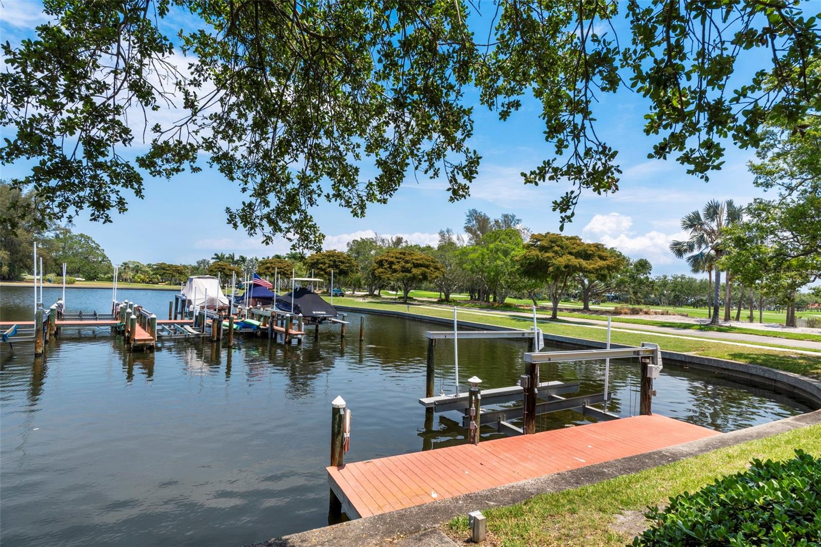601 WESTON POINTE CT, LONGBOAT KEY, FL, 34228