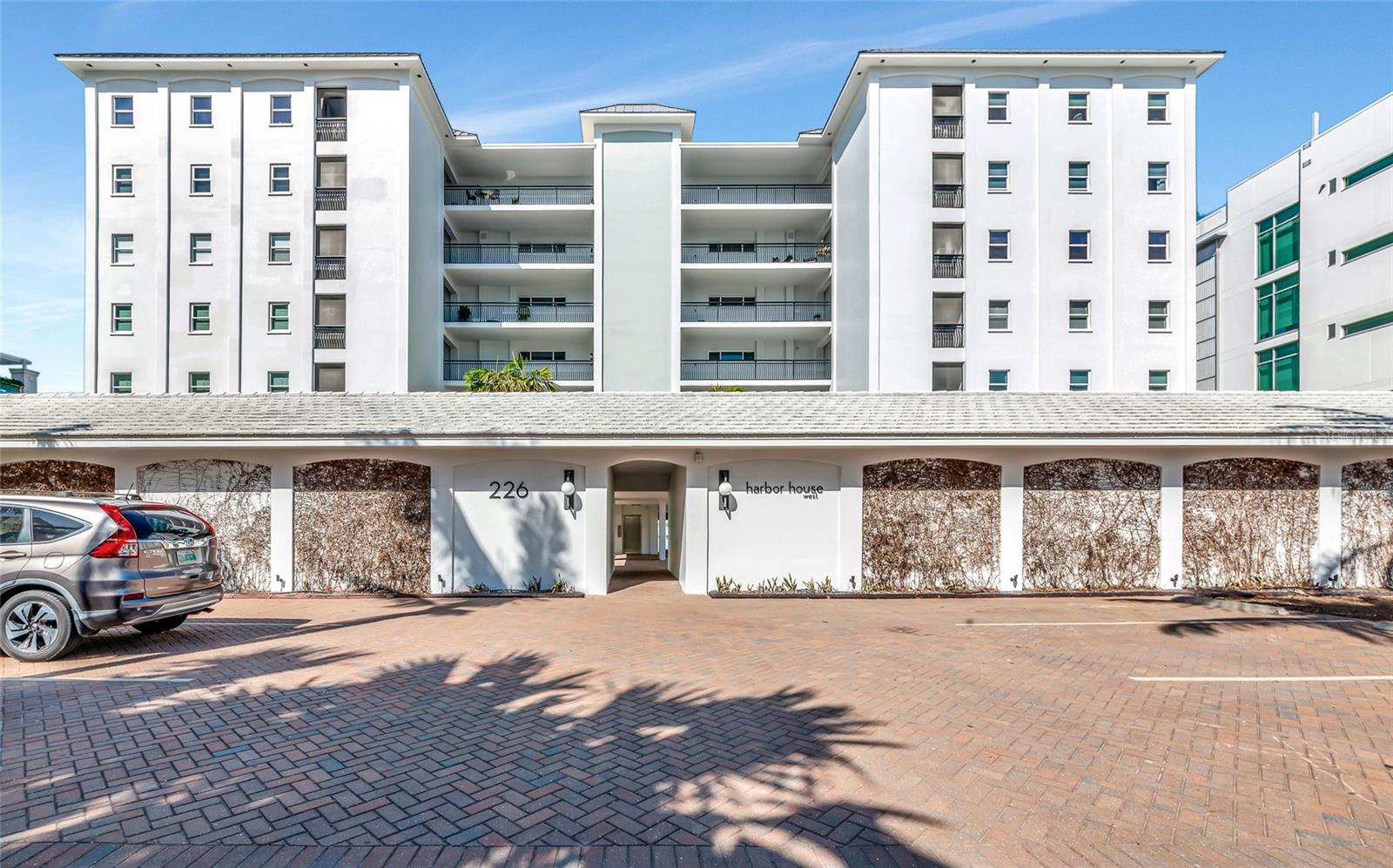226 GOLDEN GATE PT #64, SARASOTA, FL, 34236