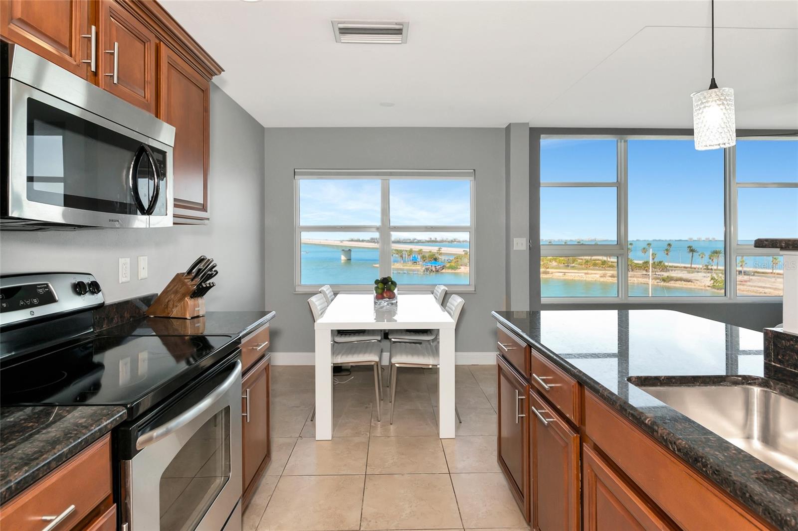 226 GOLDEN GATE PT #64, SARASOTA, FL, 34236