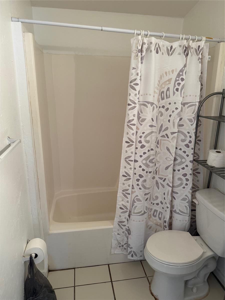 1207 3RD AVE E #A & B, BRADENTON, FL, 34208