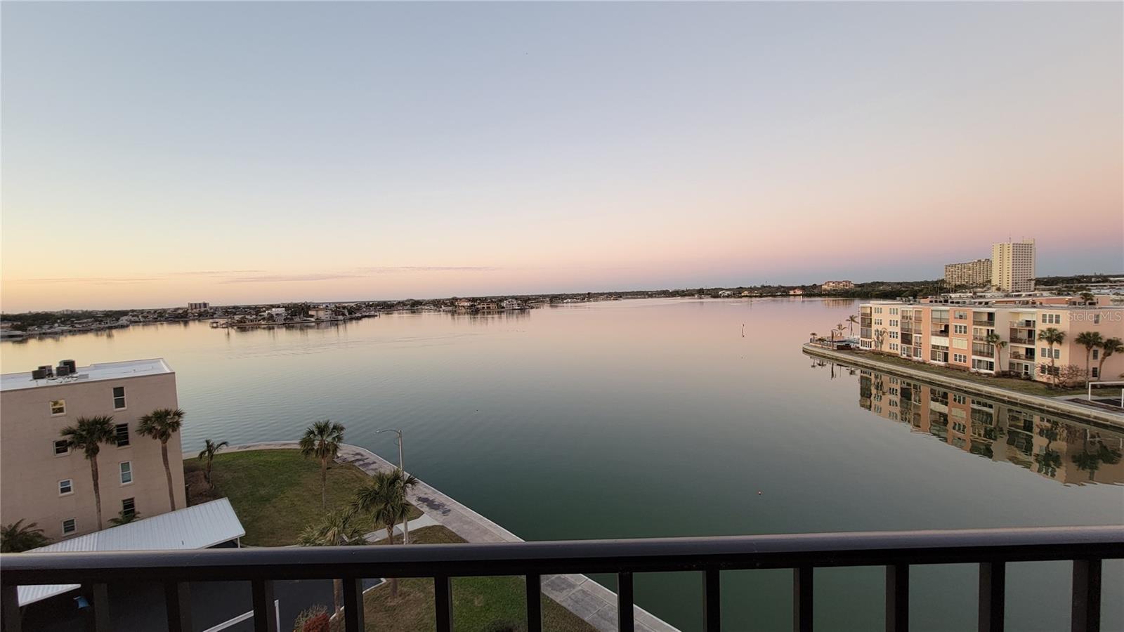 7700 SUN ISLAND DR S #702, SOUTH PASADENA, FL, 33707
