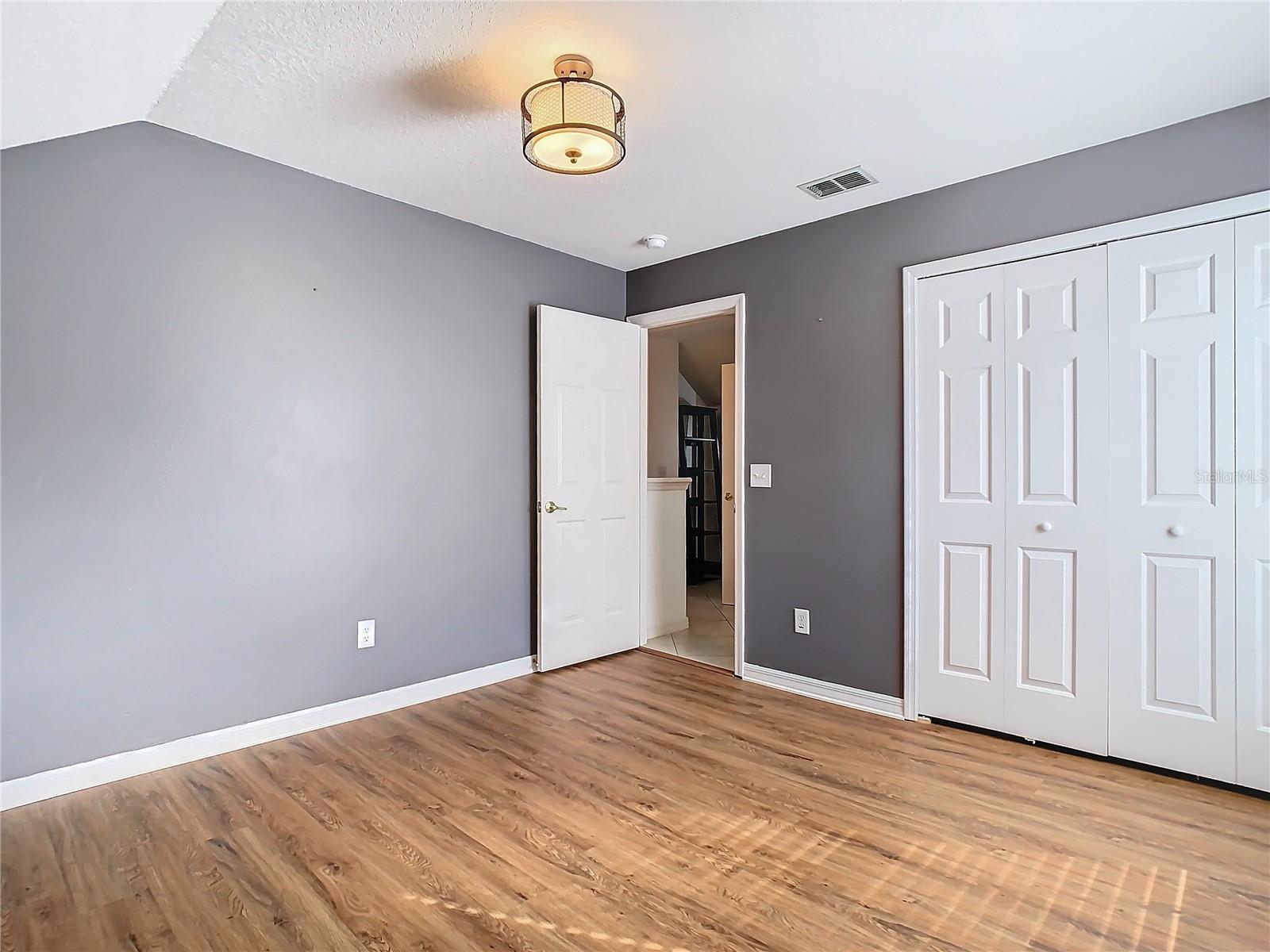 333 N FOREST AVE, ORLANDO, FL, 32803